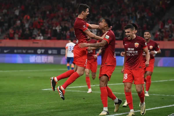 山东泰山vs上海海港：历史交锋战绩一览！