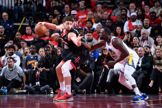 NBA常规赛前瞻：马刺vs尼克斯【12月26日在线直播】